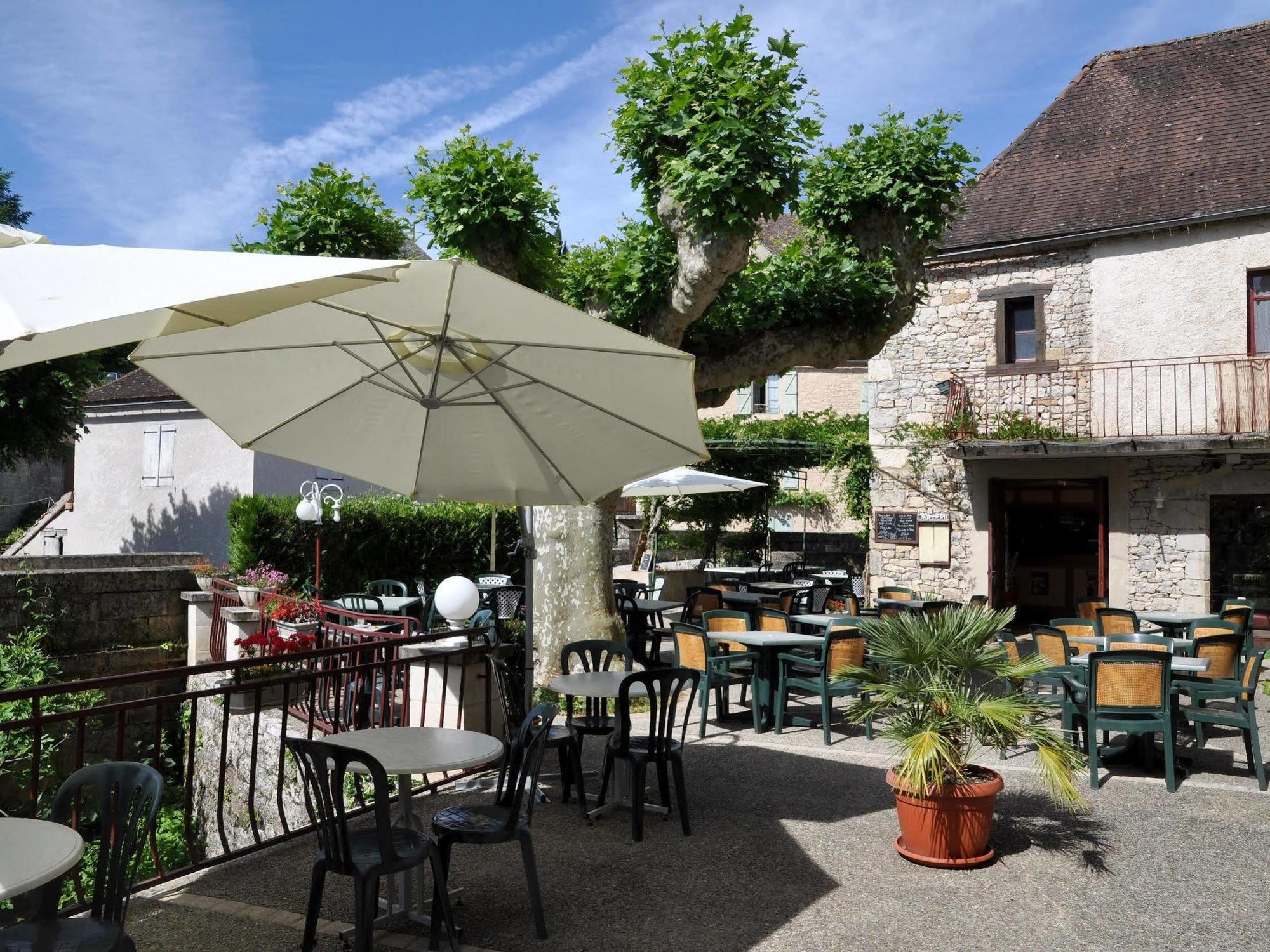 Logis Hotels - Auberge De L'Ile - Hotel 3 Etoiles Et Restaurant Creysse  Exterior photo